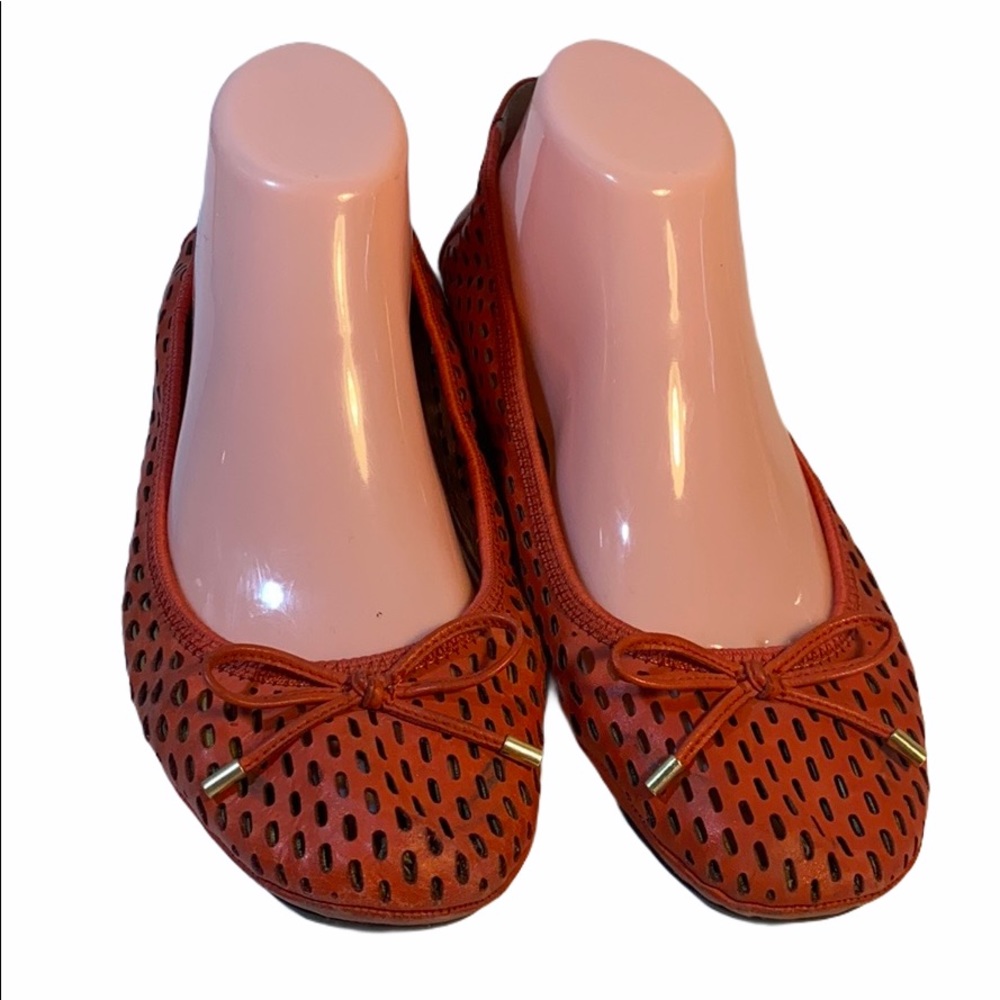 Me Too laser cut perforations flats shoes
